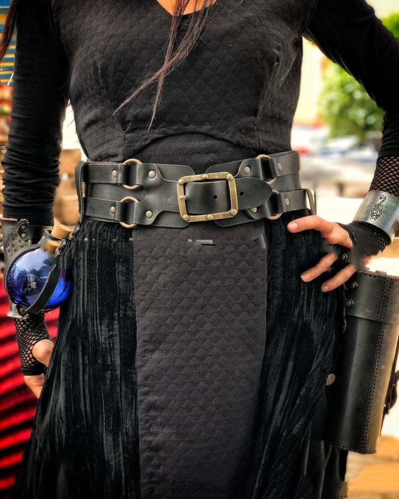 metadigitalstore.com  Medieval Punk Retro Men's And Women's Square Buckle Belt